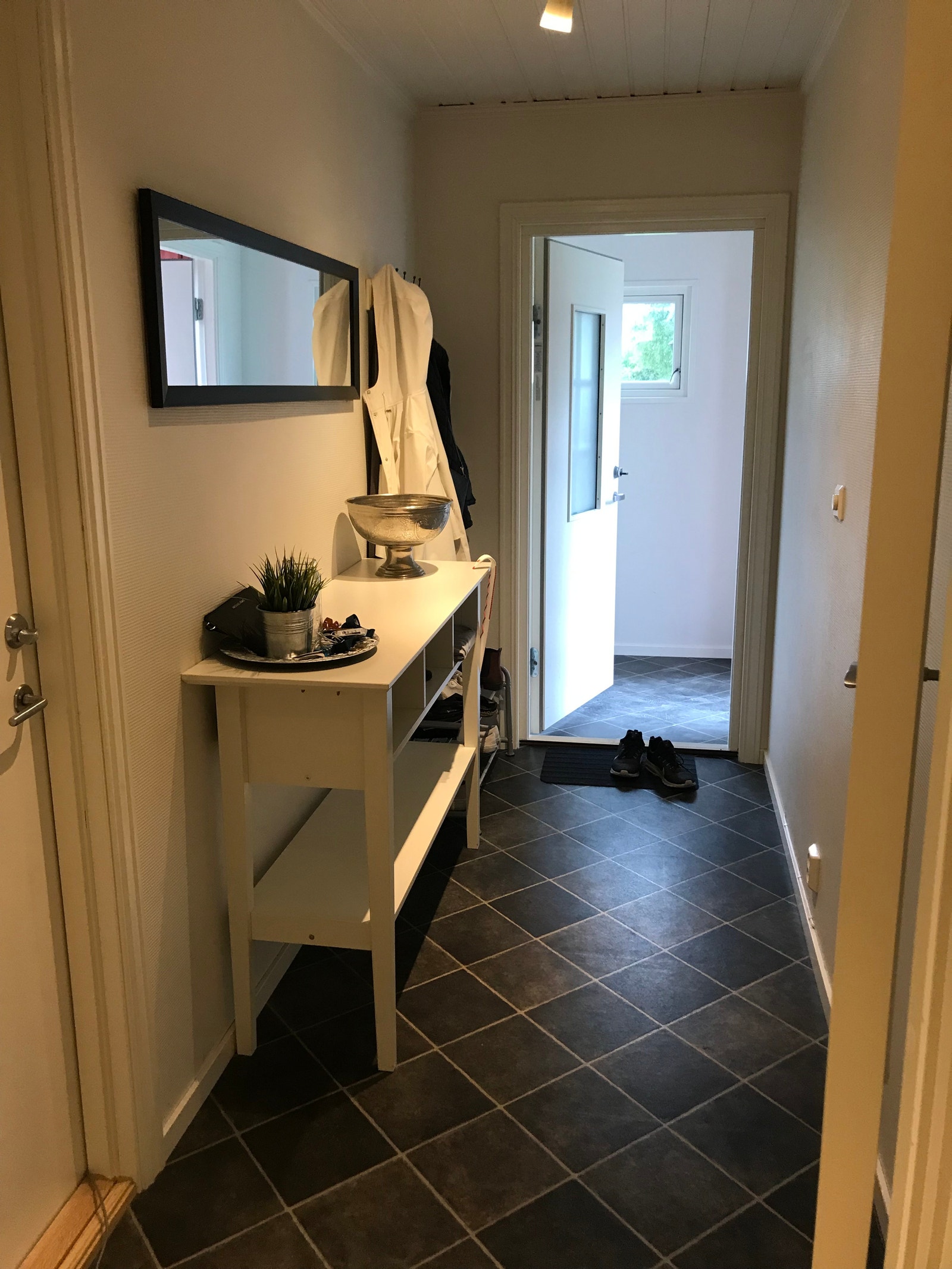 Entré og vindfang Galleribilde