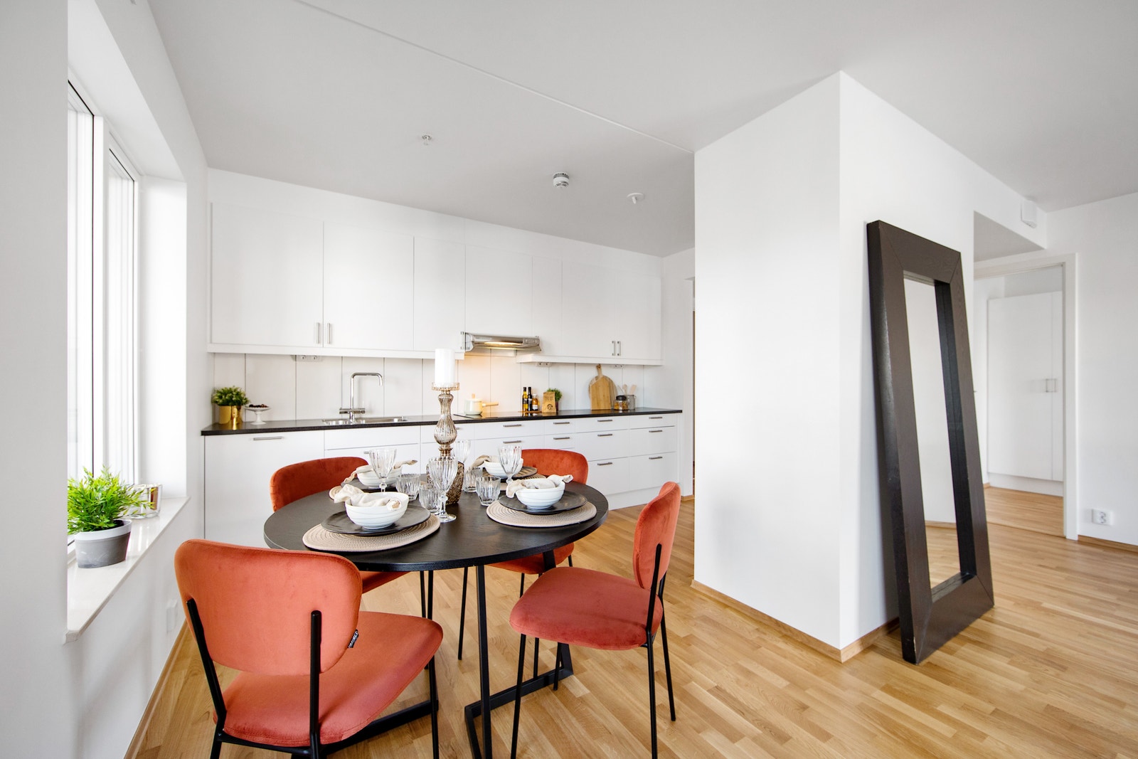 Sitteplass ved kjøkken Galleribilde