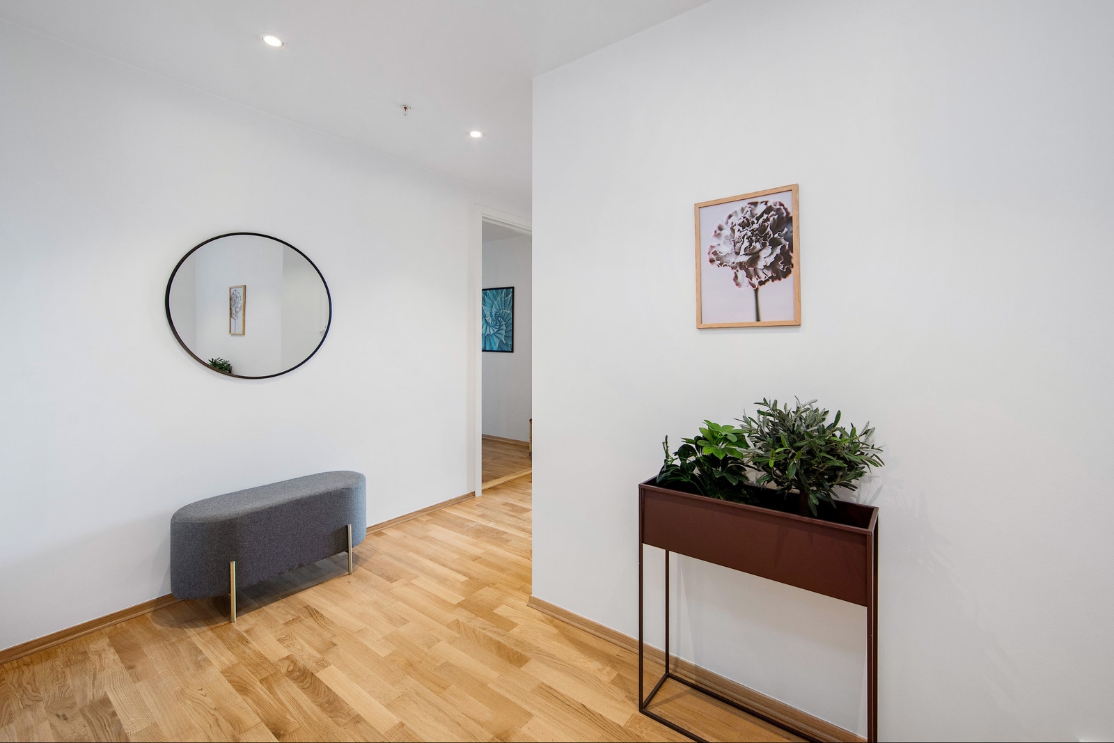 Felles Entre Galleribilde