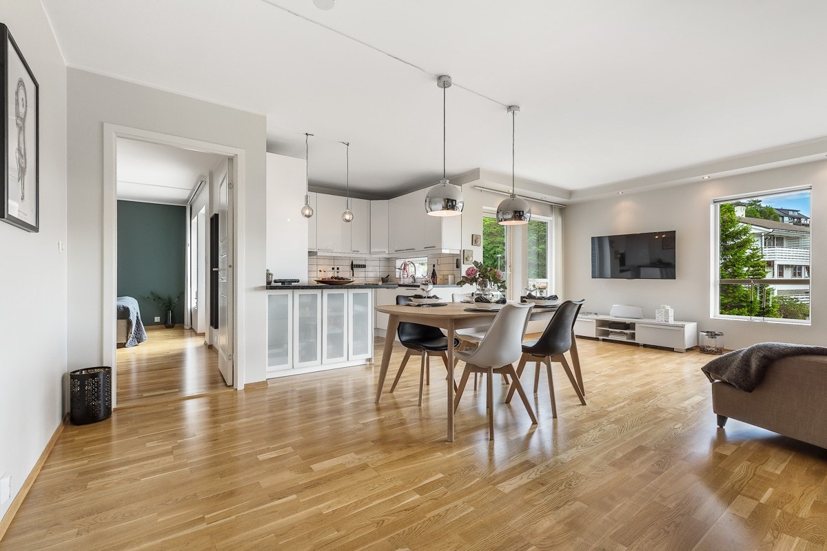 Perfekt med mulighet for spisestue hvor man kan samle familien og nyte et godt måltid. Galleribilde