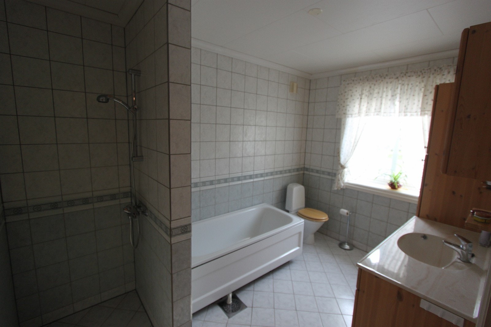 Bad 1 etasje Galleribilde