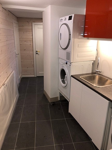 Felles vaskerom i kjeller Galleribilde