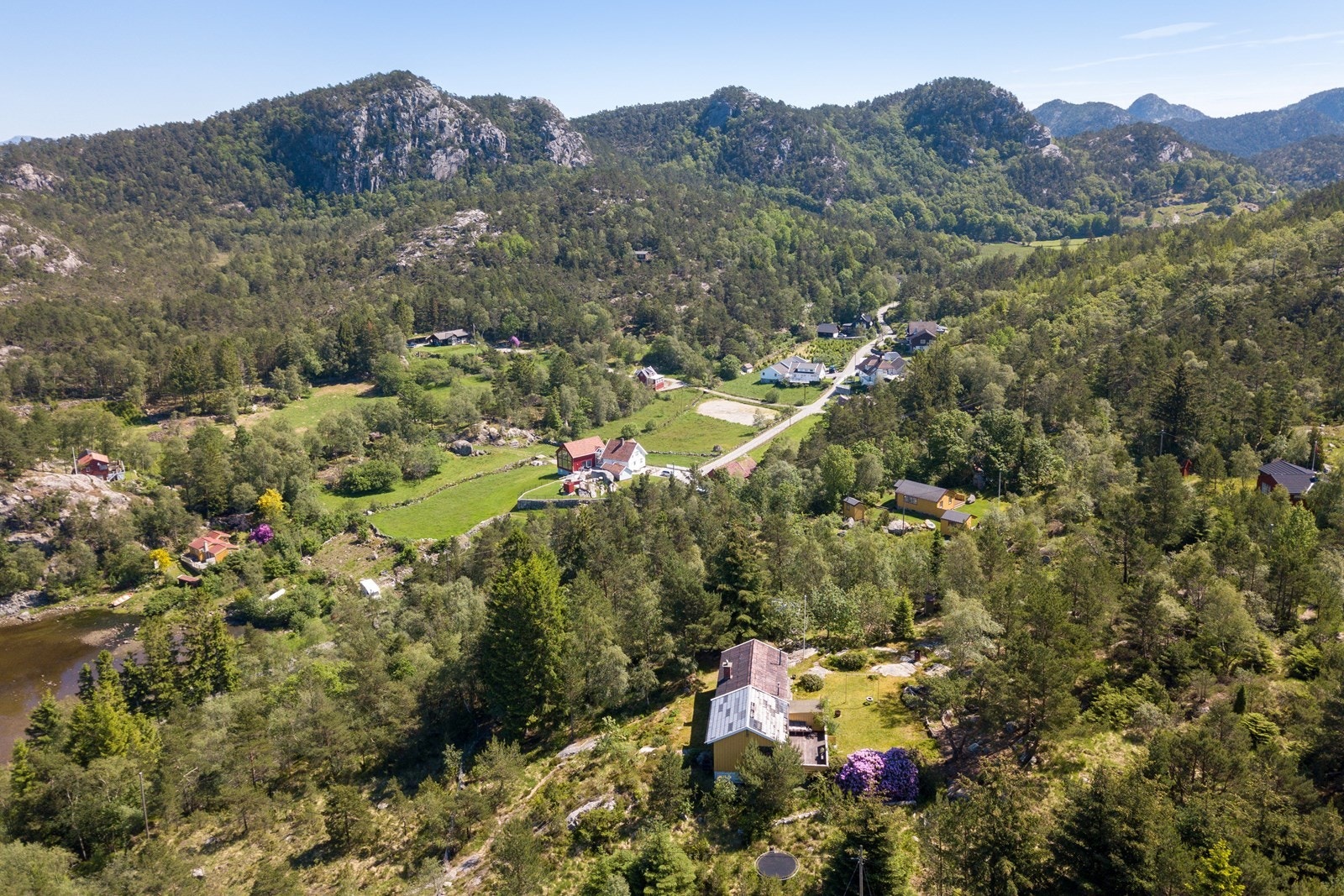 Nydelige omgivelser hvor hytten ligger. Galleribilde