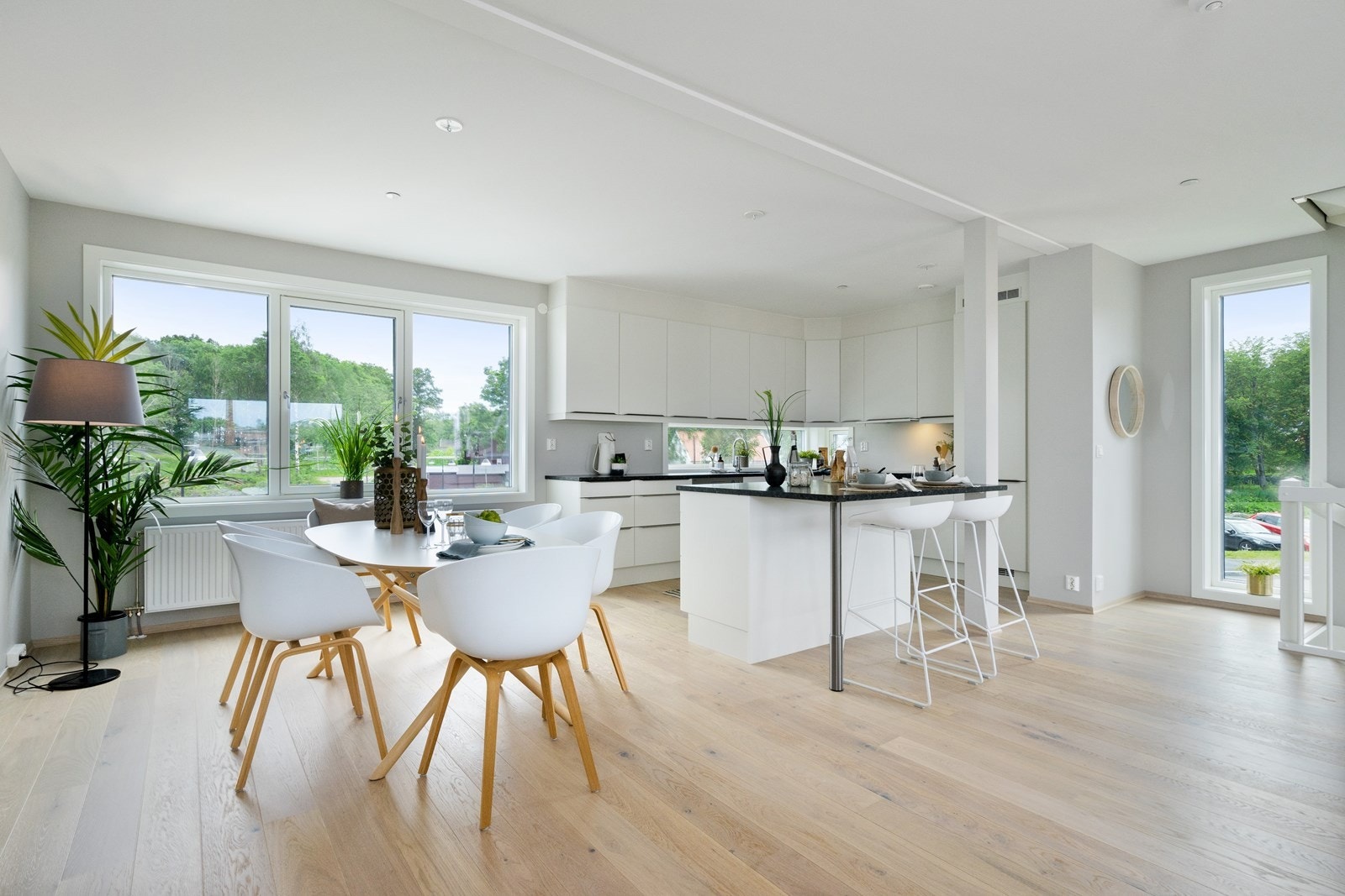 Flotte lysforhold fra tre solretninger Galleribilde