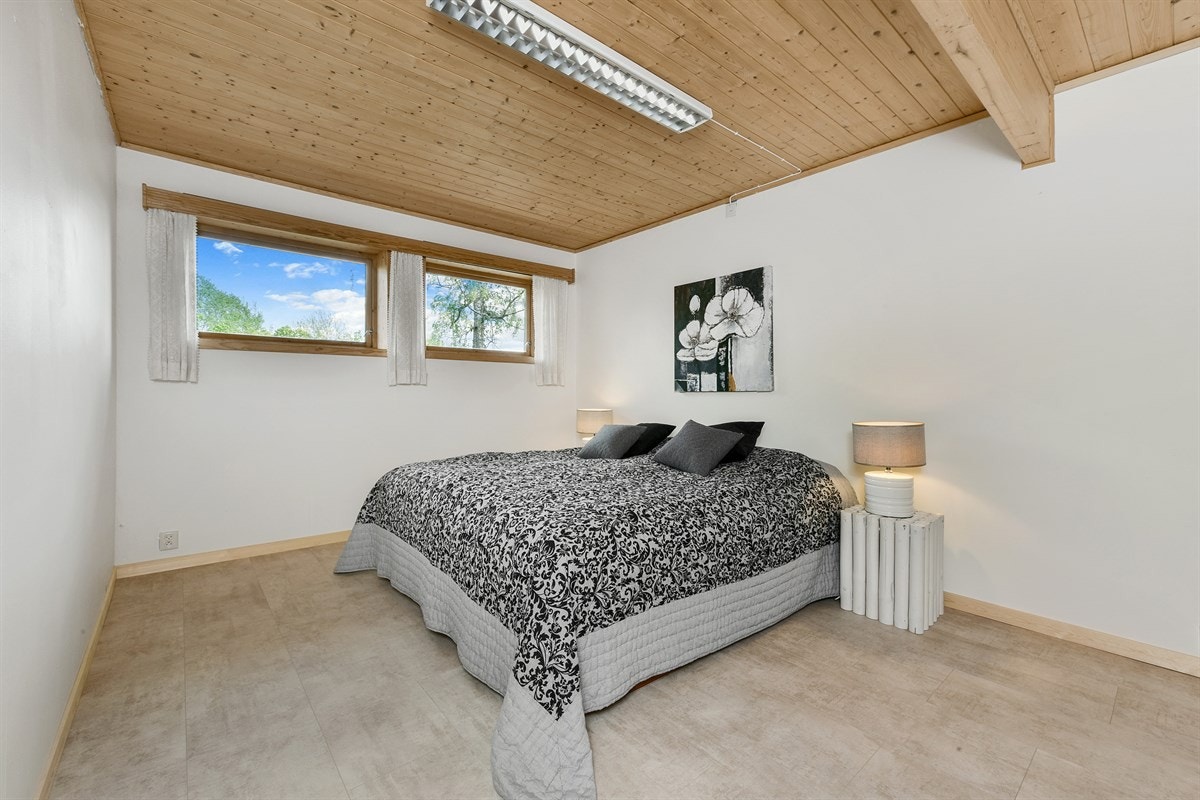 Innredet rom i kjelleren. Galleribilde