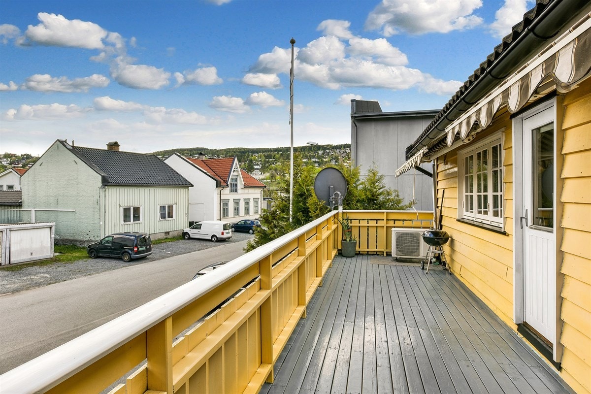 Balkong 2.Etasje. Galleribilde