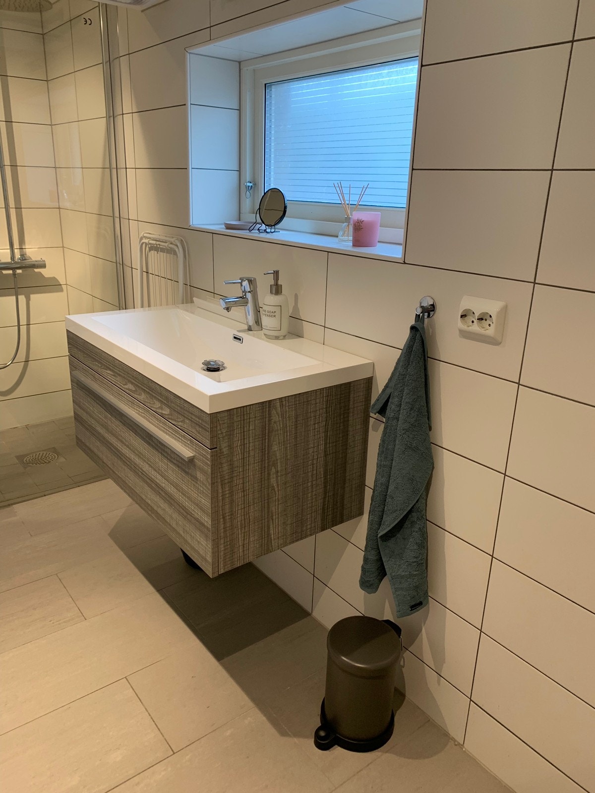 Vask/oppbevaring Galleribilde
