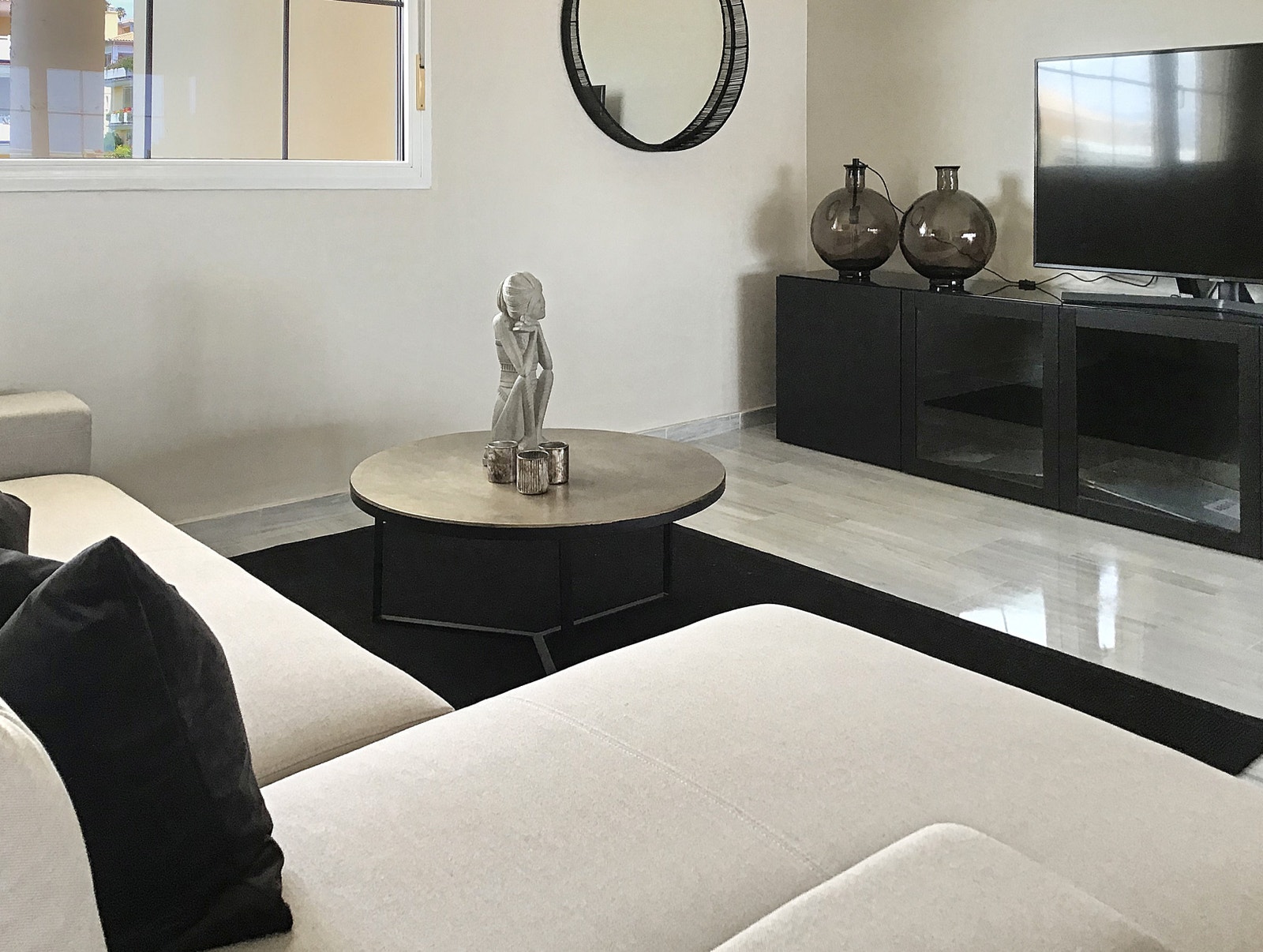 Stor TV-stue Galleribilde