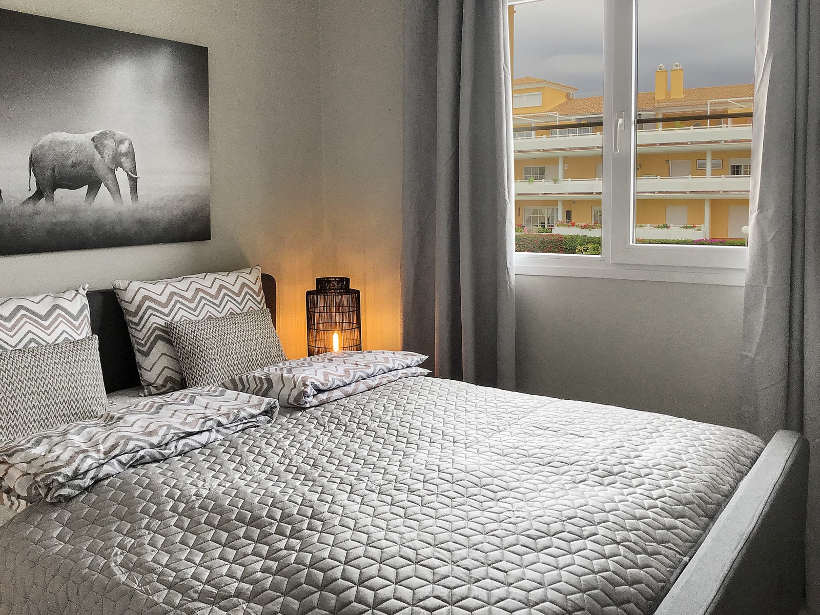 Det grå rommet Galleribilde