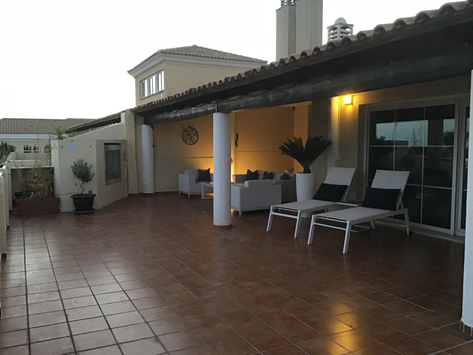 Stemningsbilde fra den deilige takterrassen. Galleribilde