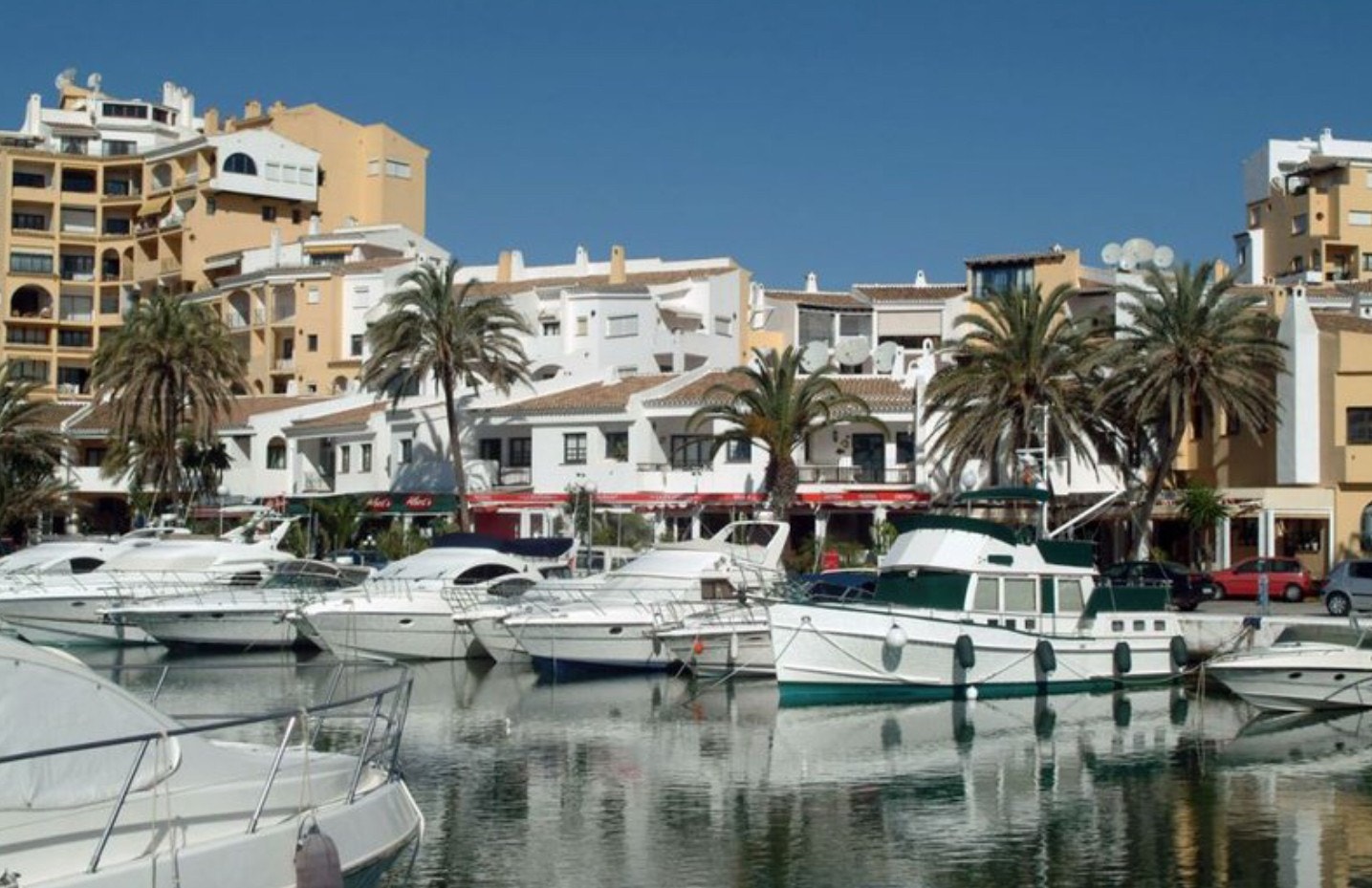 Cabopino havn Galleribilde