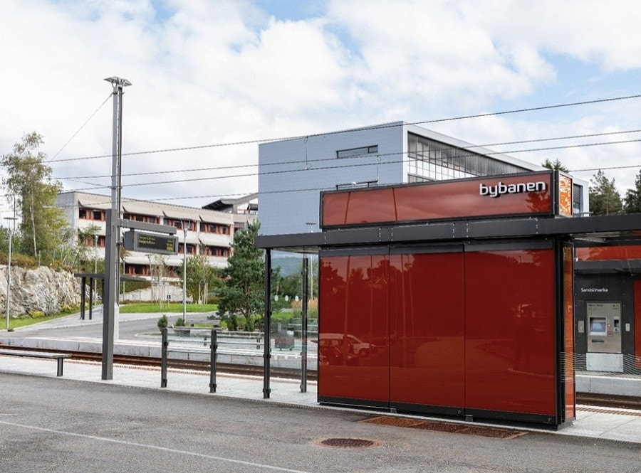 "På" bybanestoppet Sandslimarka Galleribilde