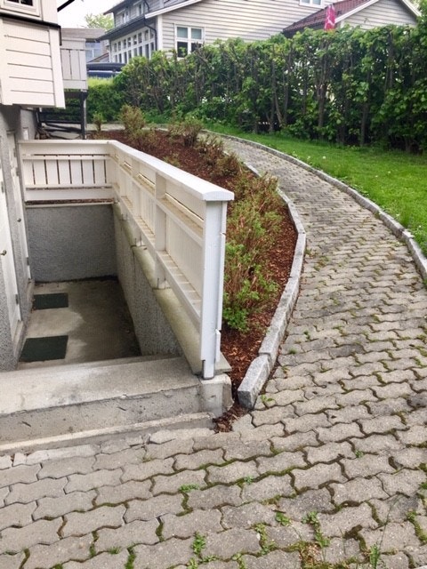 Trapp ned til inngangsdøren Galleribilde