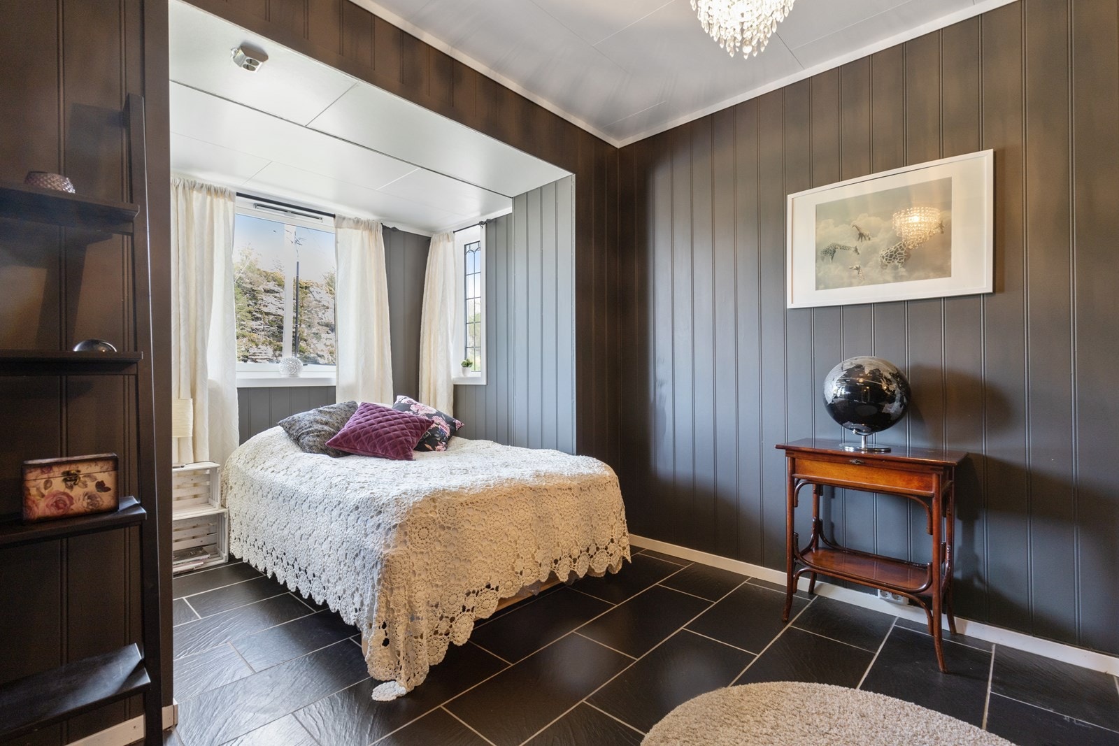 Pent innredet soverom i 1 etasje. Galleribilde