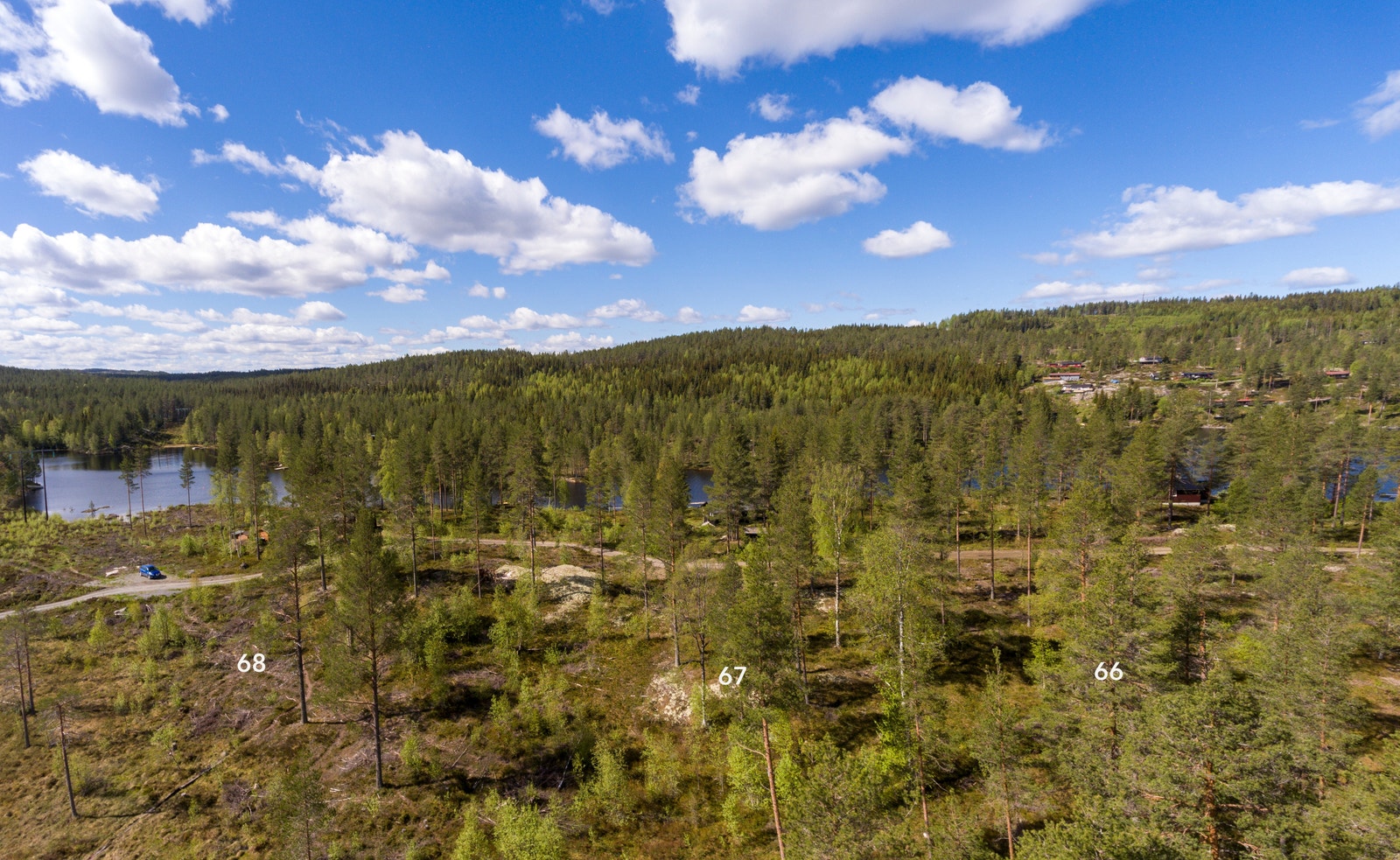 Det lagt til rette for egenvisning i området med merkede tomter Galleribilde