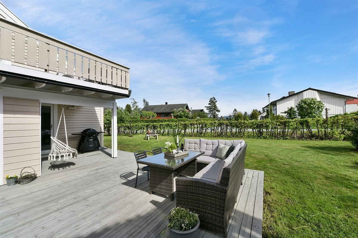 Terrasse med gode solforhold. Galleribilde