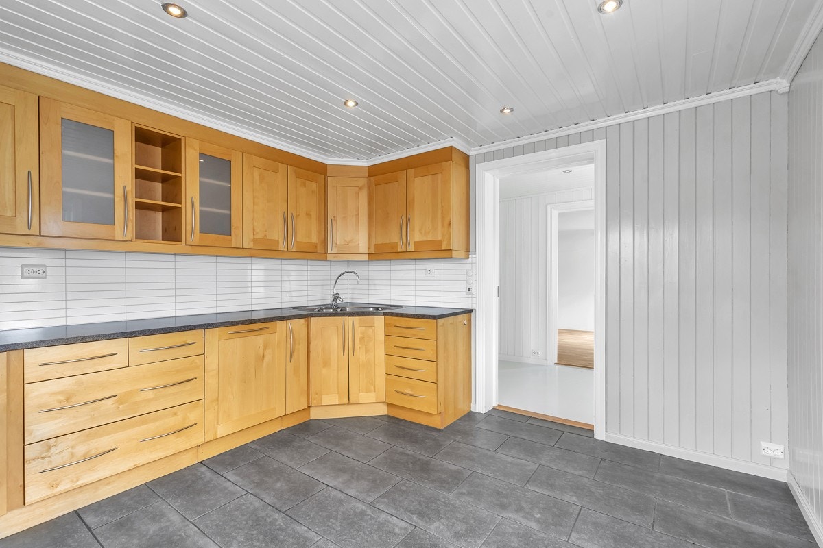 Kjøkkeninnredning fra 2002 Galleribilde