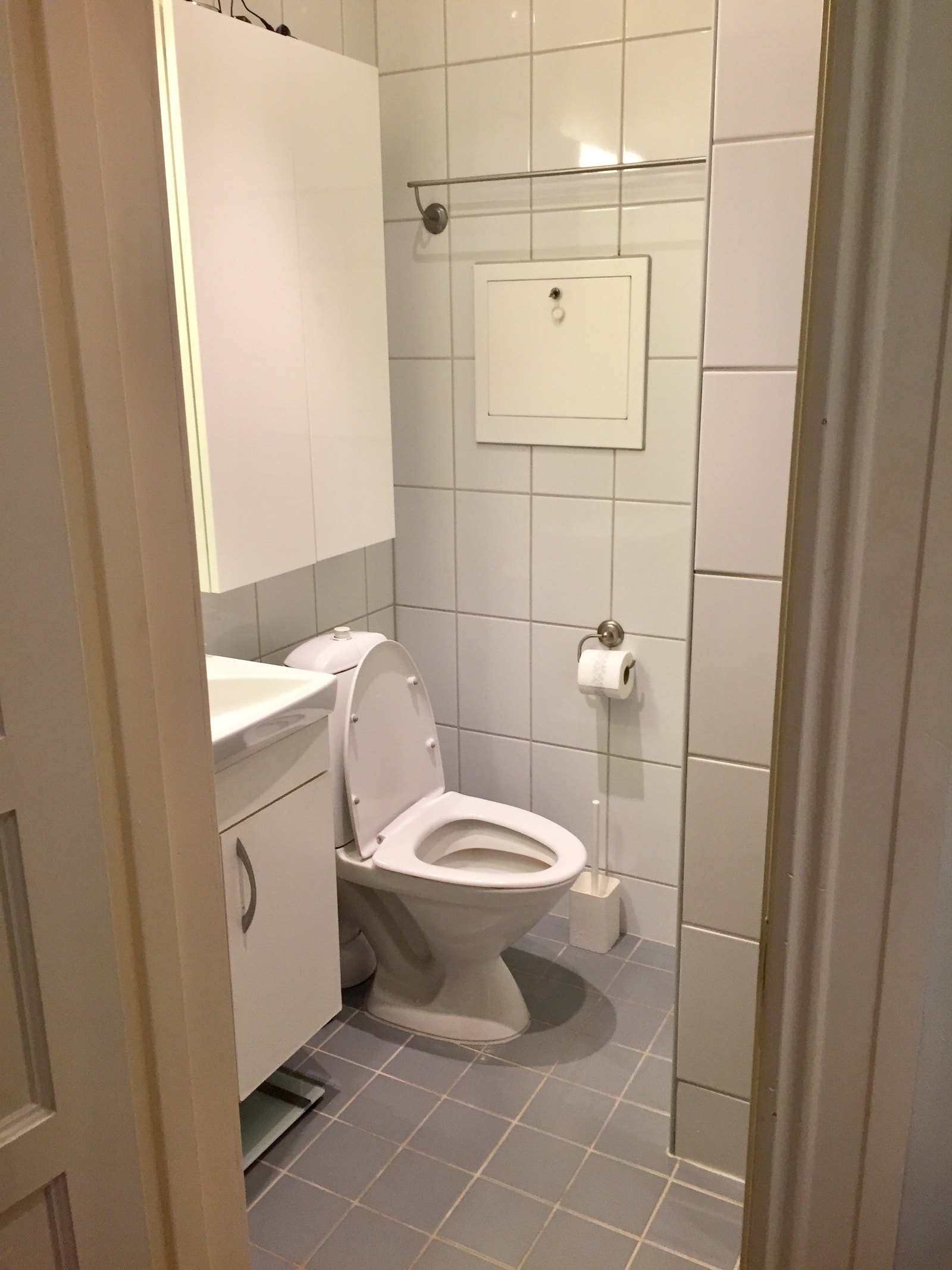 Flislagt bad med varmekabler Galleribilde