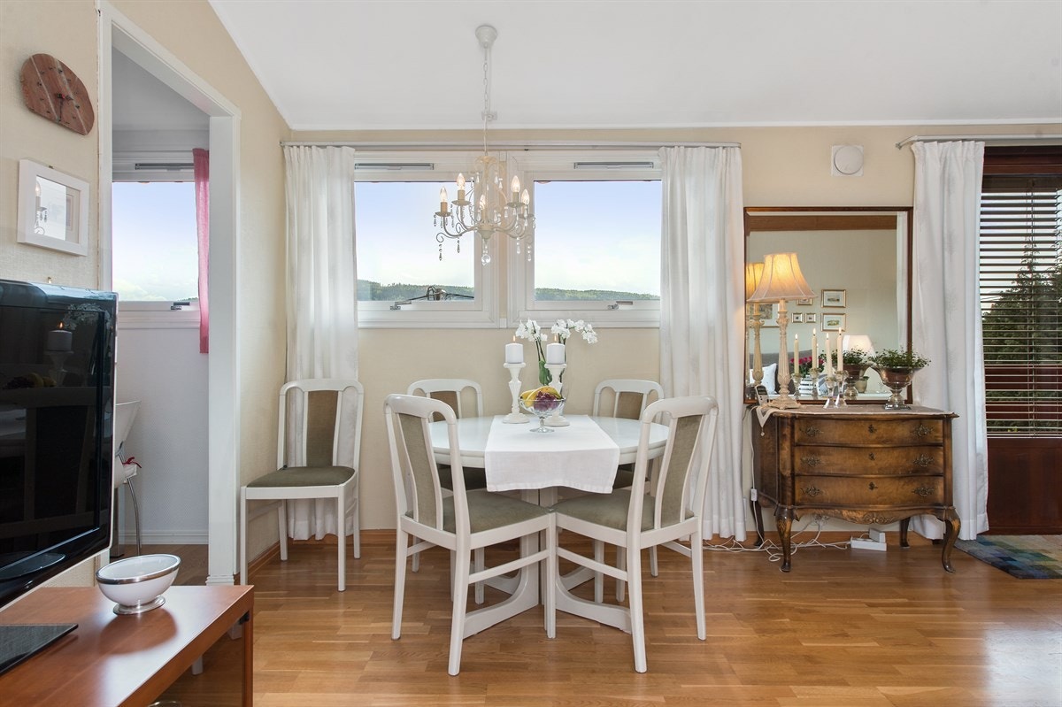 Hyggelig spiseplass Galleribilde