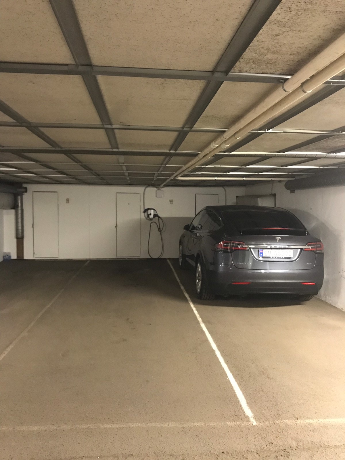 Plassen i midten Galleribilde