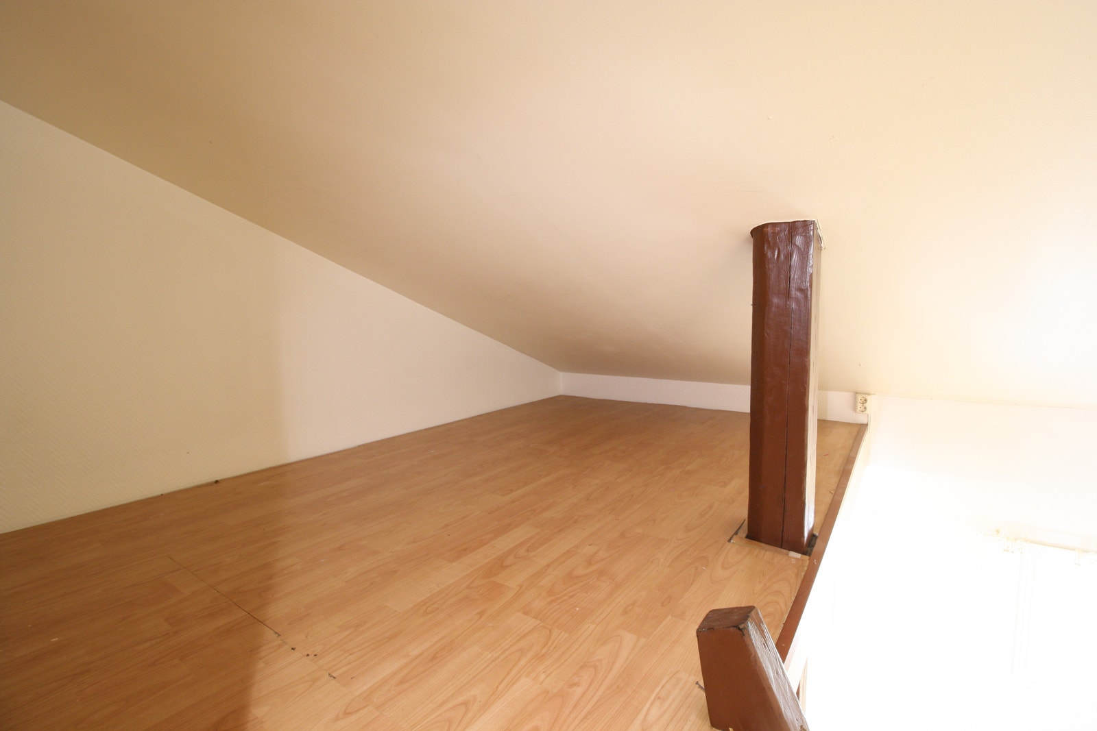 Hems (Gammelt bilde uten nye "gjerder") Galleribilde