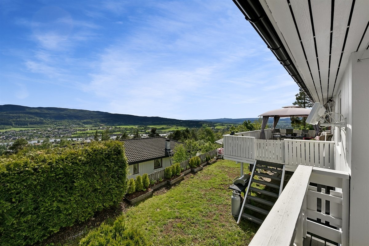 Utsikt fra balkongen. Galleribilde