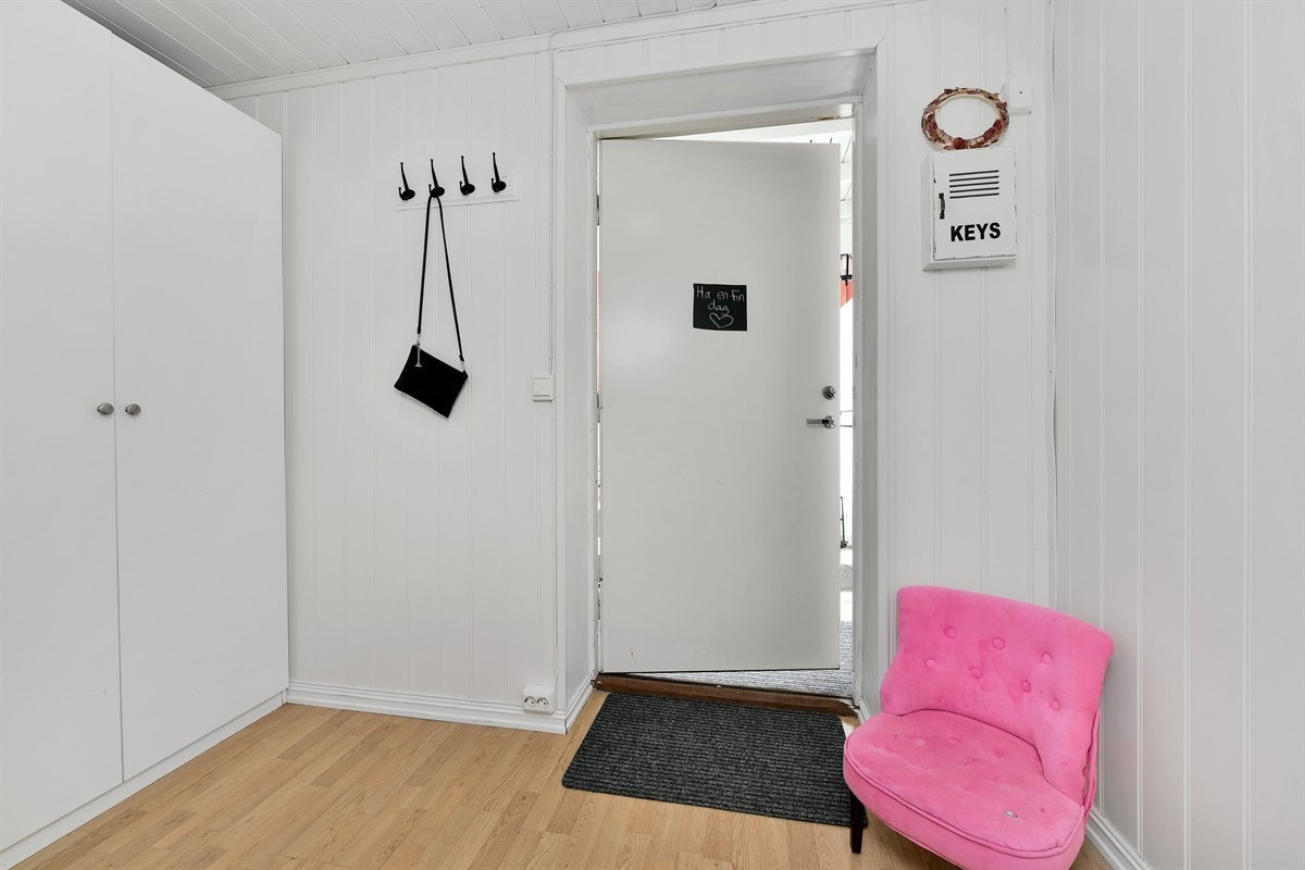 Entré hybel. Galleribilde