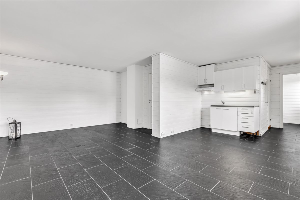 Kjøkkenet i hybelen fikk nye fronter i 2018. Galleribilde