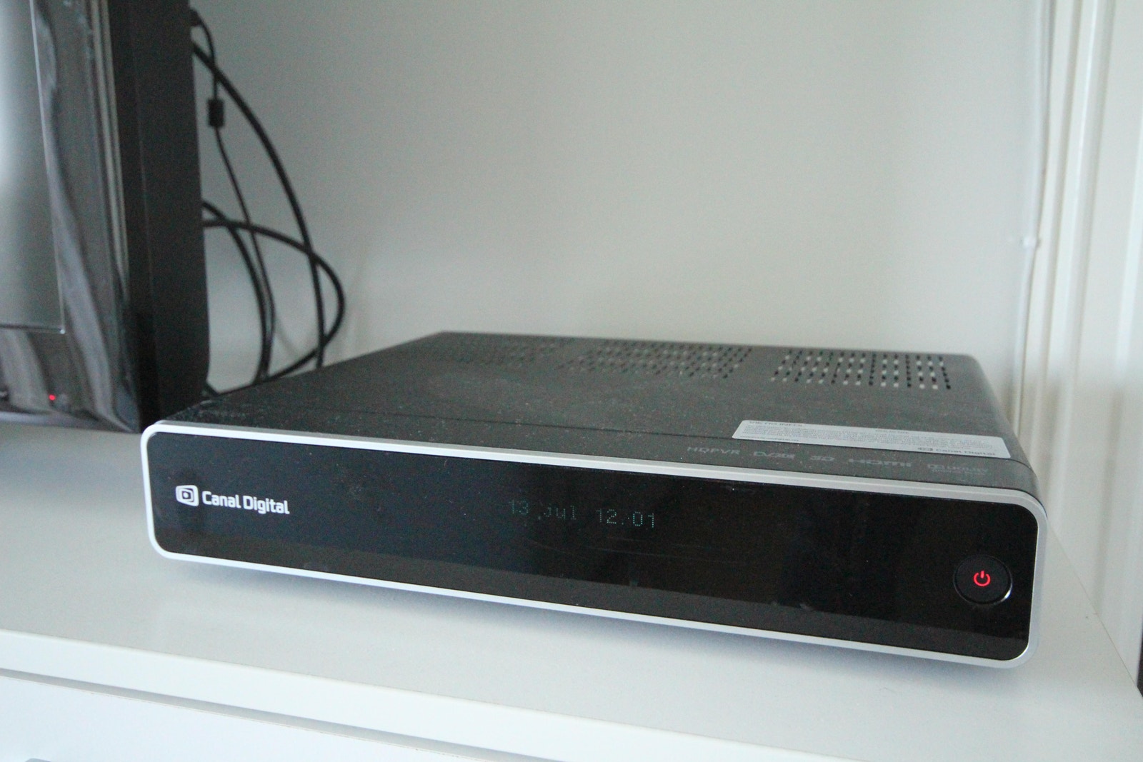 Stue - abonnement på kabeltv og bredbånd er inkludert Galleribilde