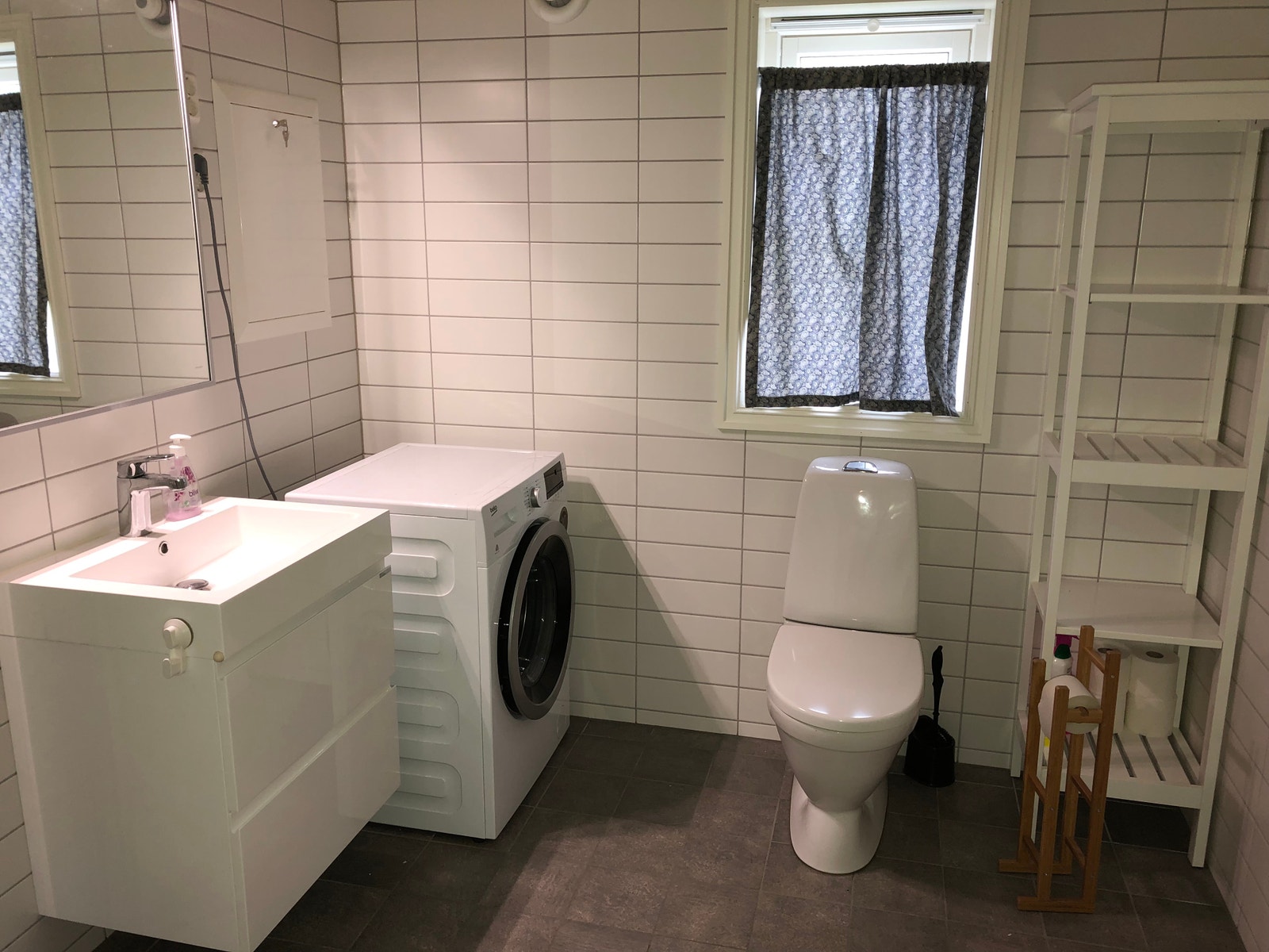 Bad nede Galleribilde