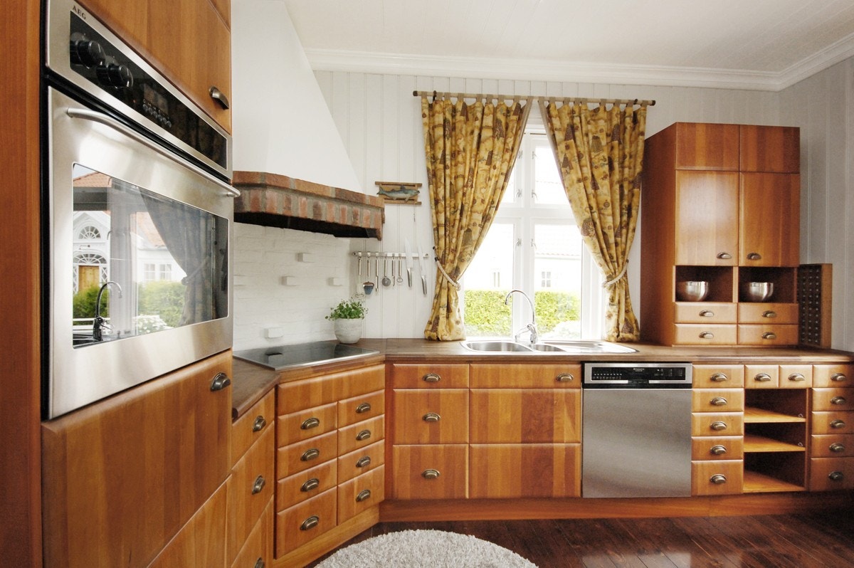 Drømmekjøkken med integrerte hvitevarer Galleribilde