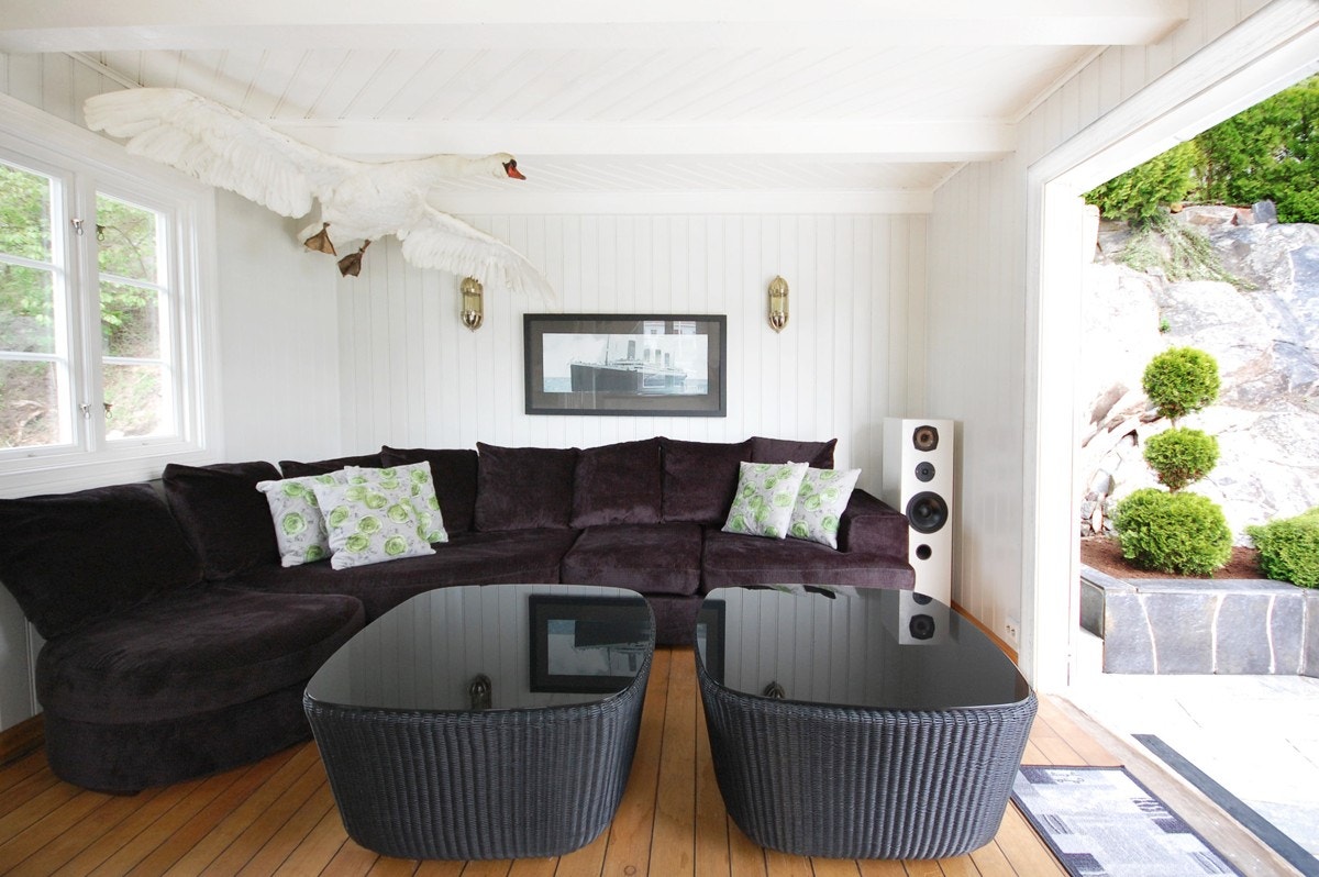 Oppholdsrom i sjøbua Galleribilde