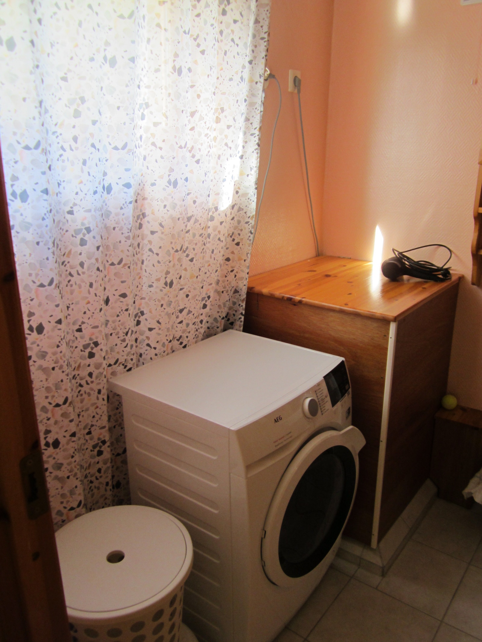 Vaskemaskin med tørketrommel Galleribilde