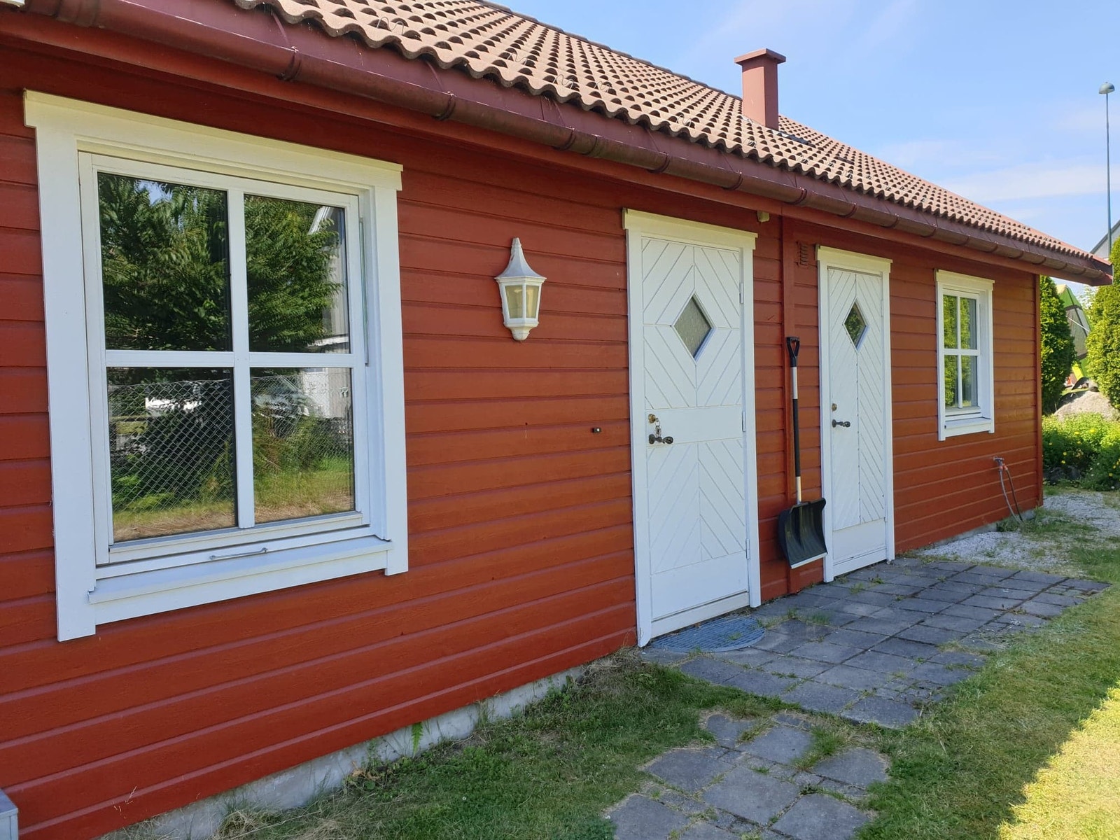 Egen Inngang på baksiden av huset. Galleribilde
