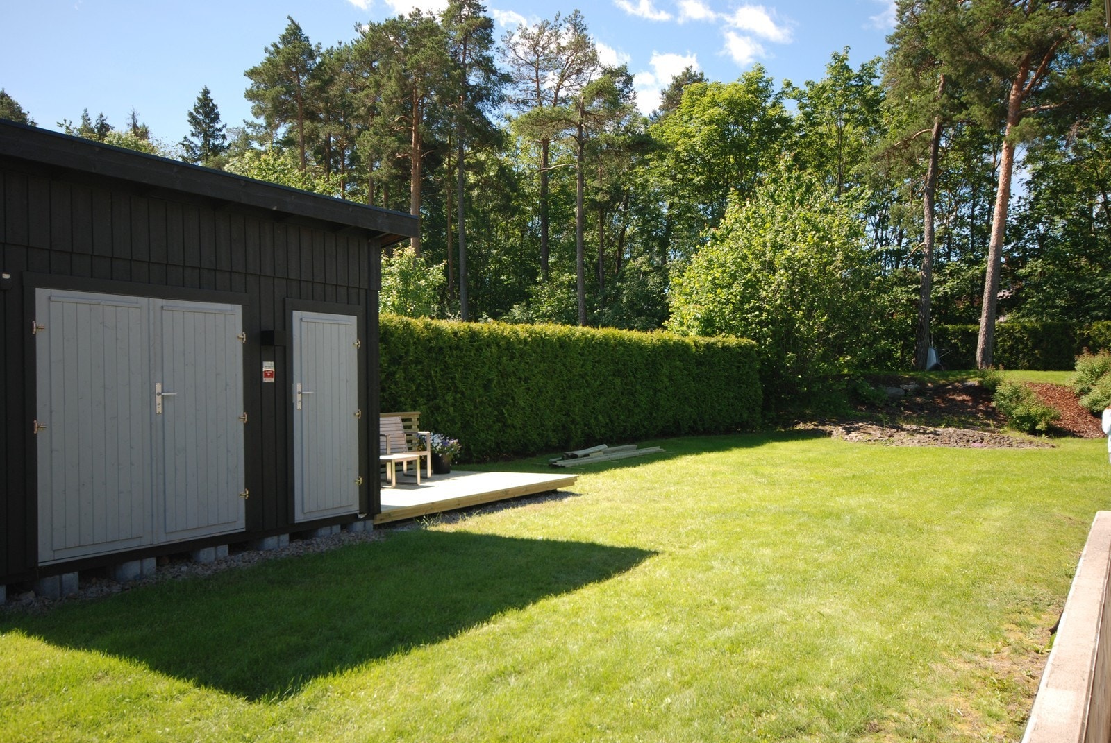 Egen terrasse/hagedel tilhørende leiligheten Galleribilde