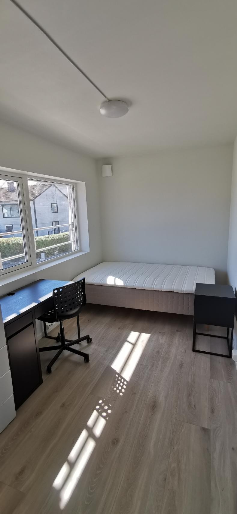 Standard soverom med innredning Galleribilde