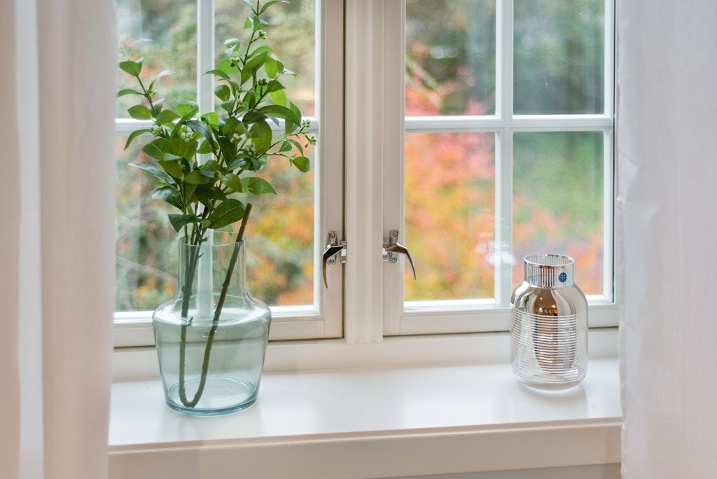 Dype, klassiske vindusposter skaper den koselige stemningen. Galleribilde