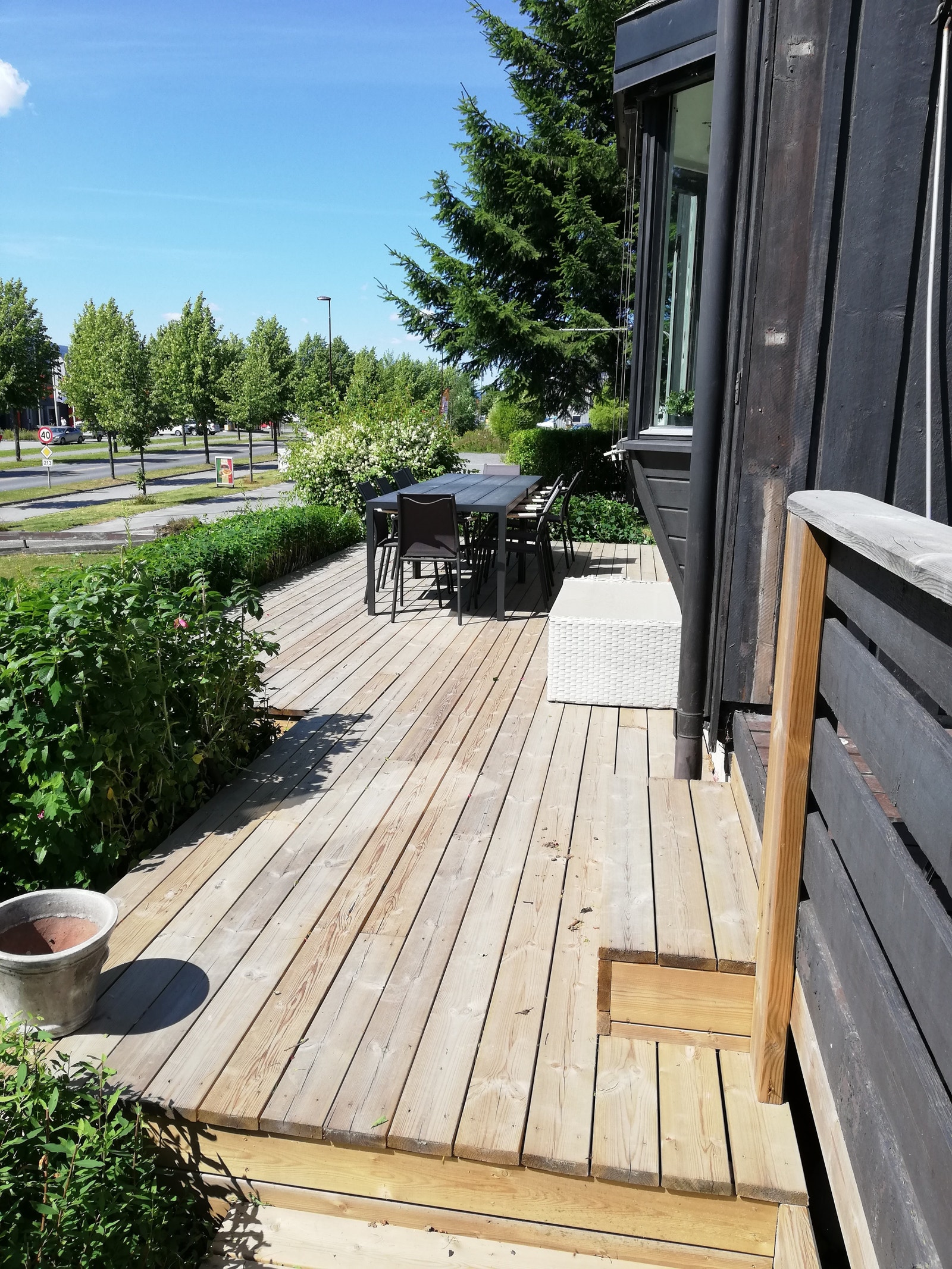 Uteplass Galleribilde