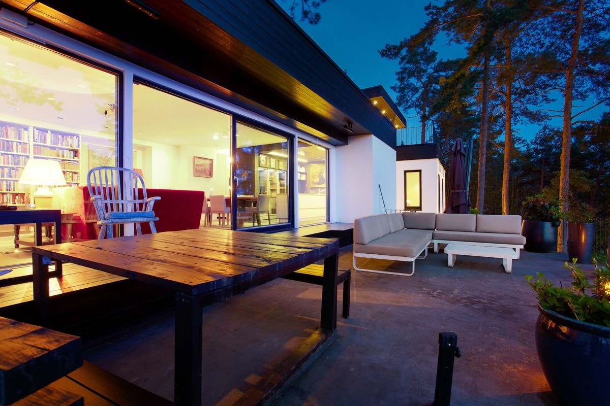 Kveldsstemning terrasse. Galleribilde