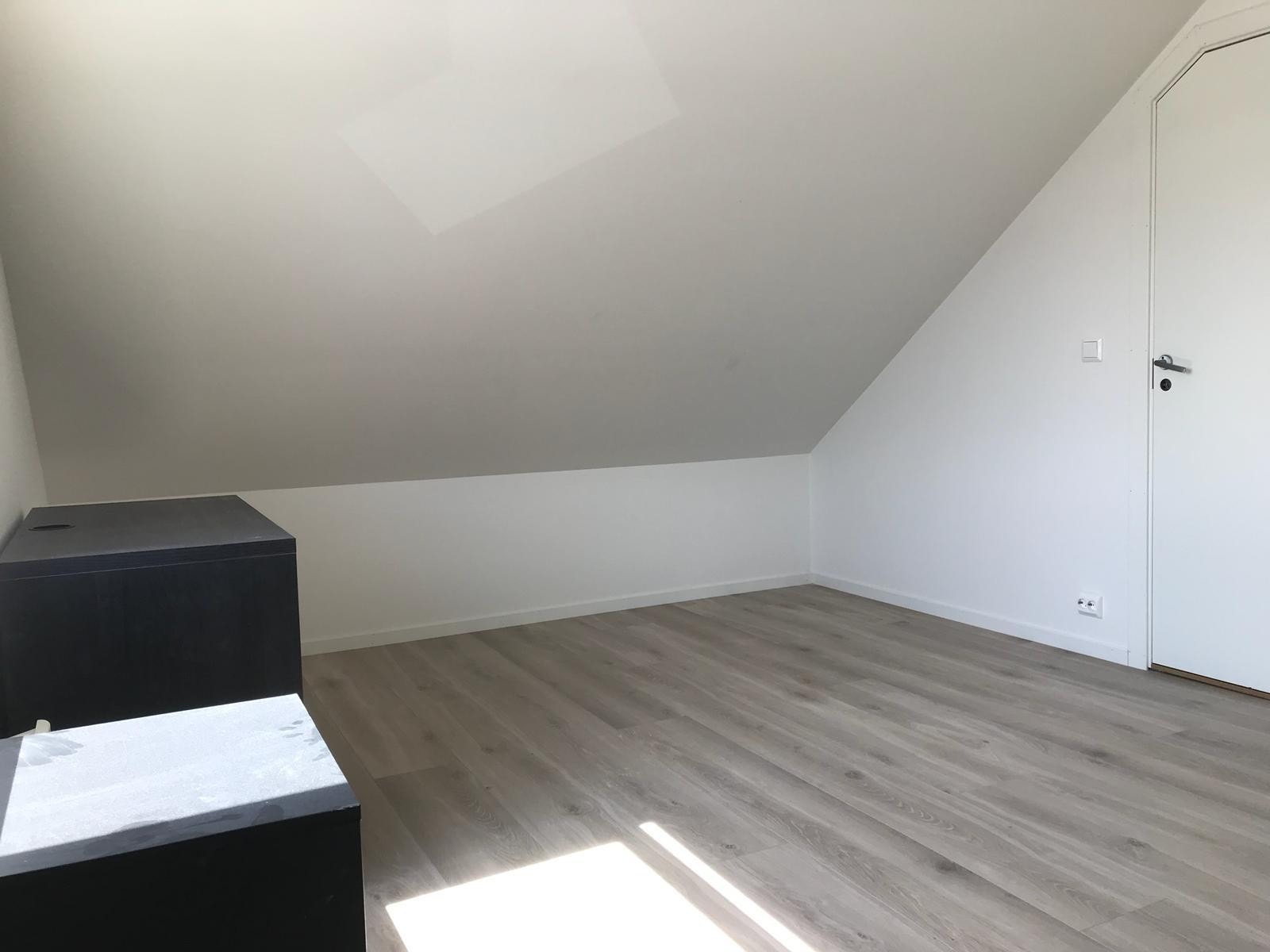 Soverom 9 (seng og kommode/skap er også inkludert) Galleribilde