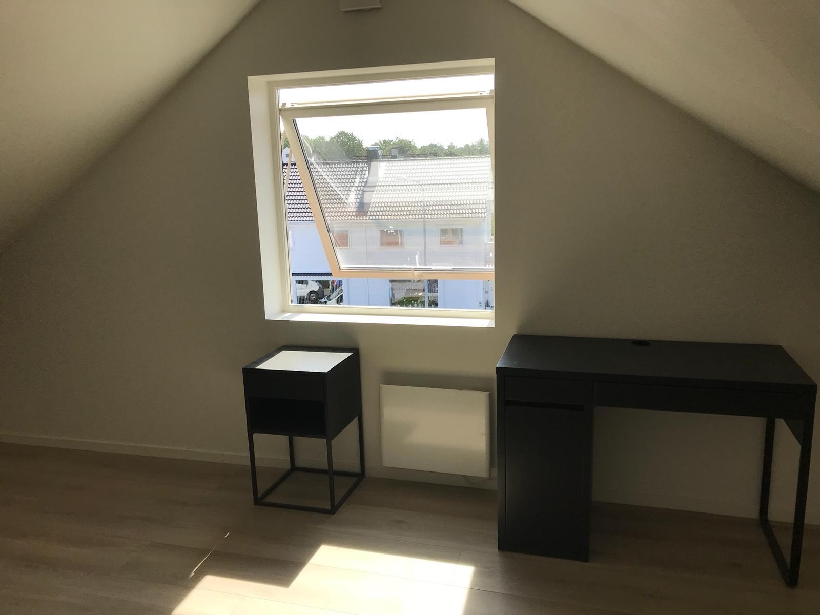 Soverom 9 (seng og kommode/skap er også inkludert) Galleribilde