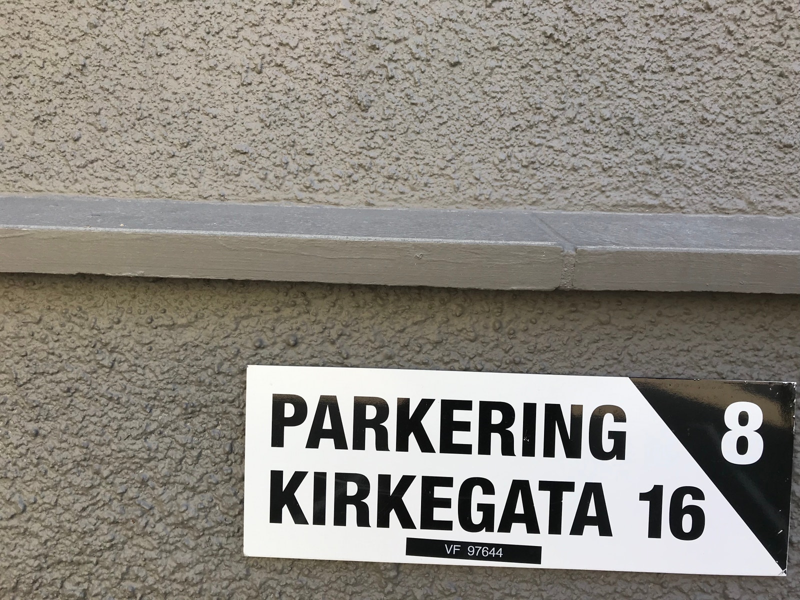 Privat parkering Galleribilde