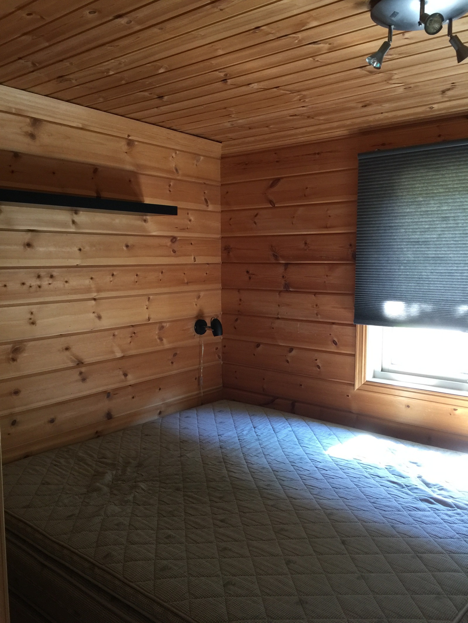 Soverom med dobbeltseng Galleribilde