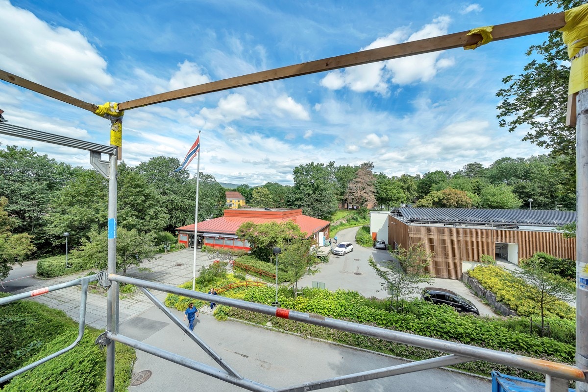 Utsikt over fellesarealer og det hyggelige området forøvrig. Galleribilde