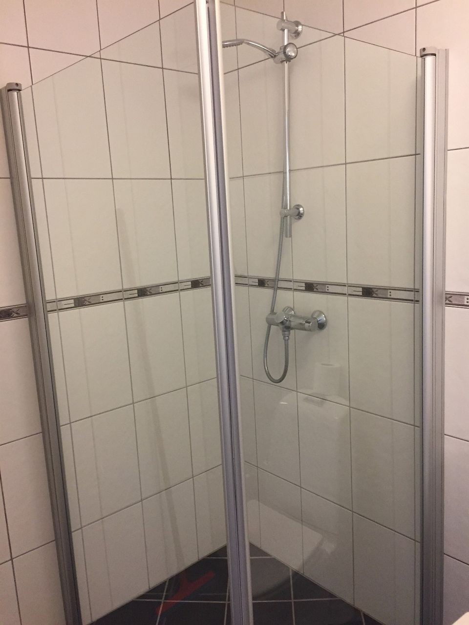 Bad sokkelleilighet Galleribilde