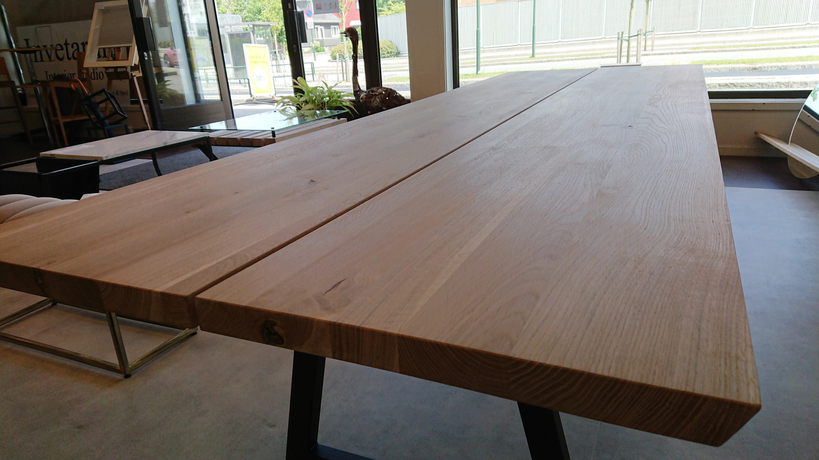 C'afe bord i massivt 1 stav eik plank 70 X 70 cm. | FINN.no 3 meter massivt Eike bord i 1 stav eik plank. | FINN.no