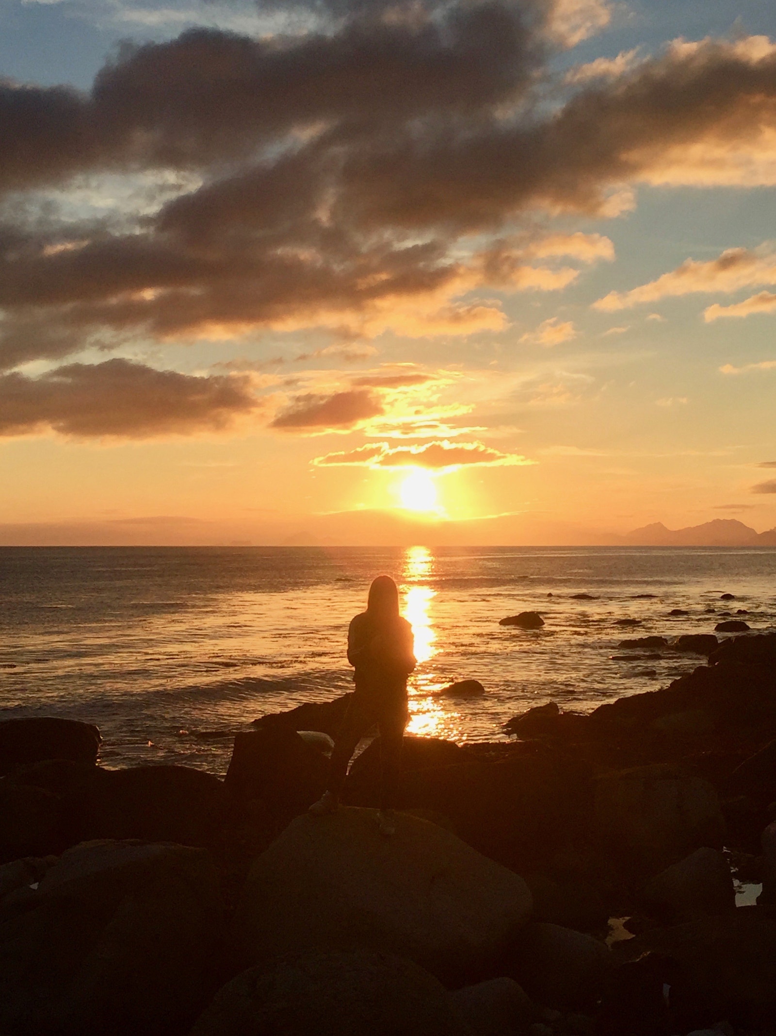 Midnattssola gir magisk stemning Galleribilde