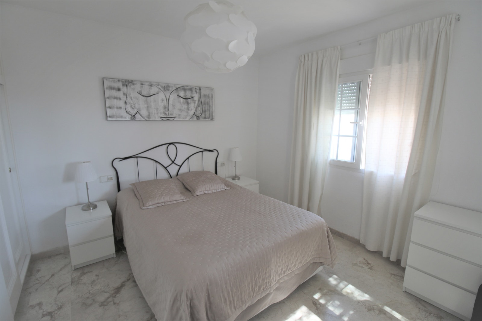 Hovedsoverom 2. etasje Galleribilde