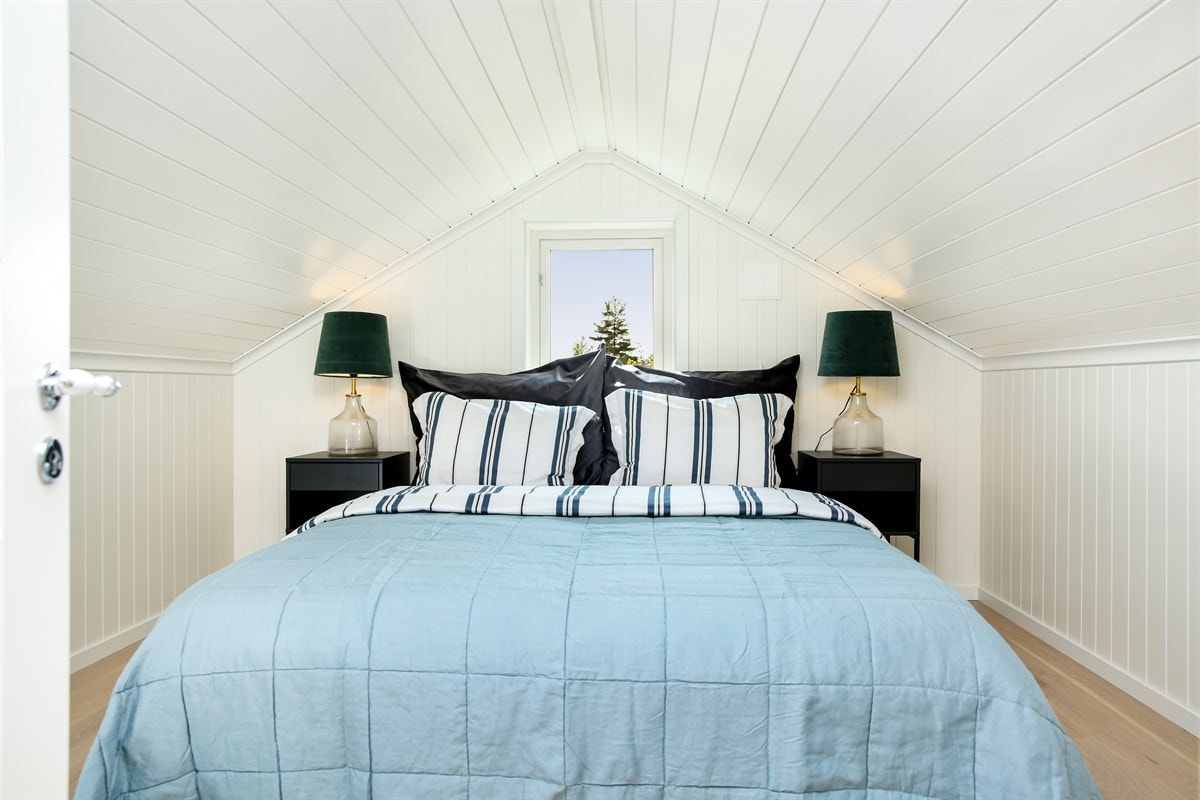 Hemsen er innredet med sengeplasser, men er pga. lav takhøyde ikke godkjent som soverom Galleribilde