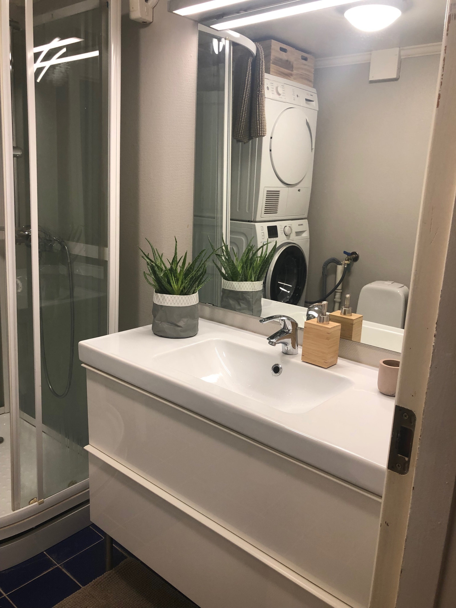 Badet Galleribilde